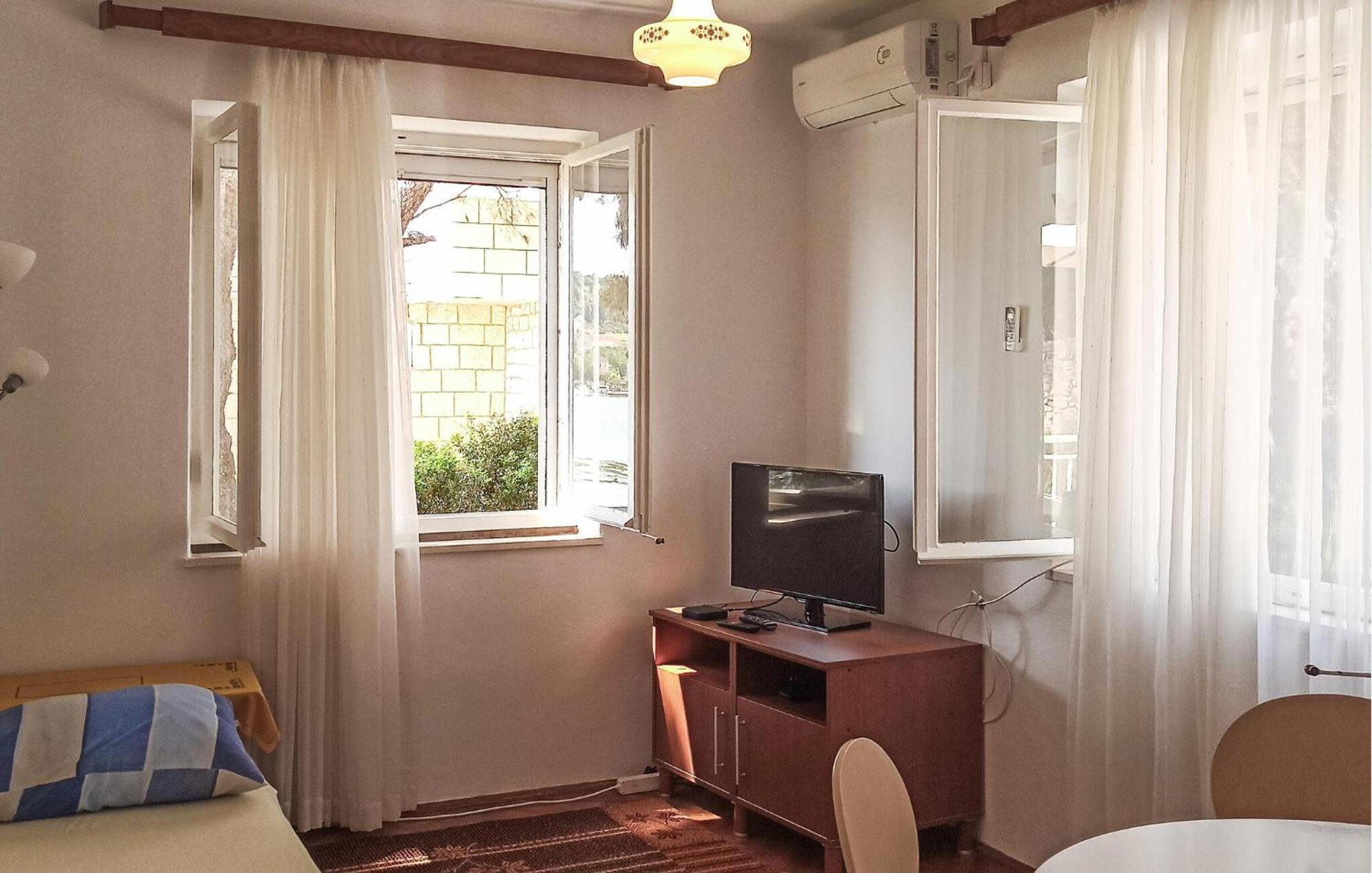 Amazing Apartment In Lumbarda With Kitchen Exteriör bild
